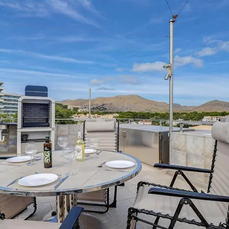 Apartmán Elegant With Sea View In Puerto De Pollenca 120m² Jacuzzi Port de Pollença